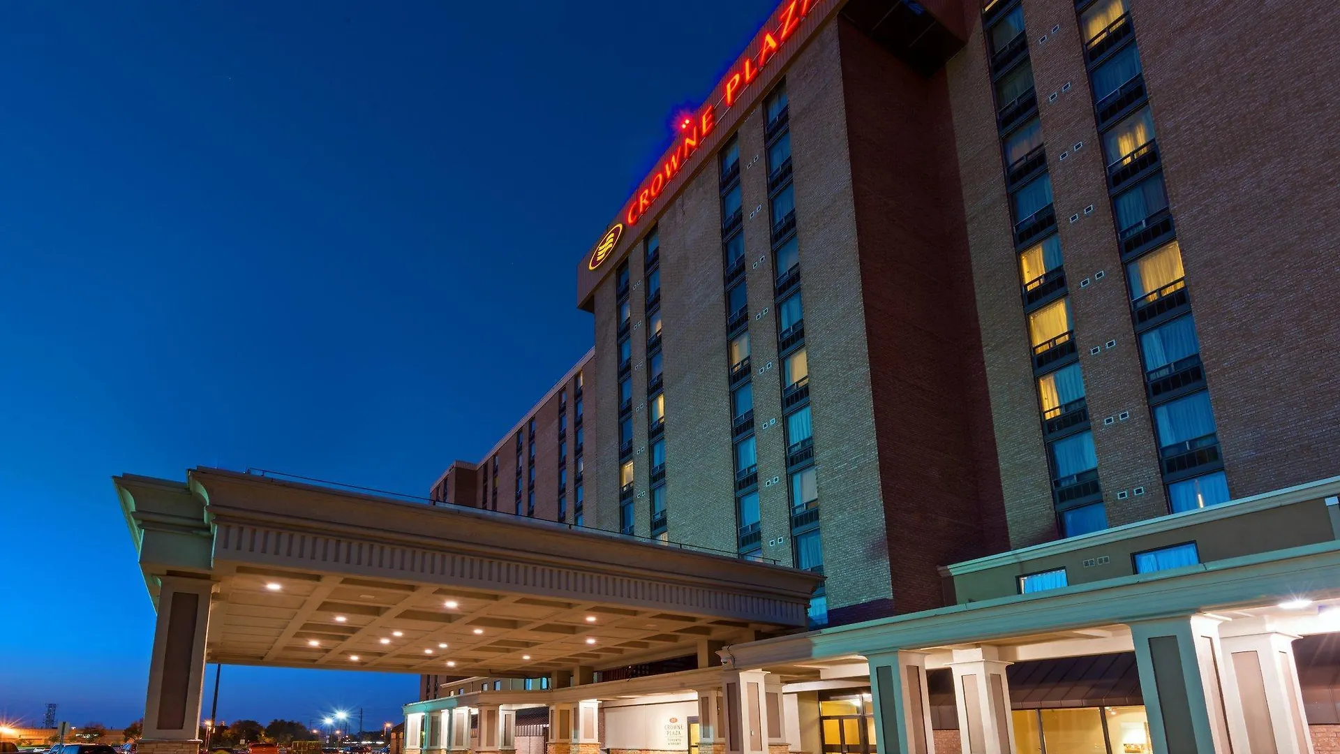 Crowne Plaza Toronto Airport By Ihg Hotel