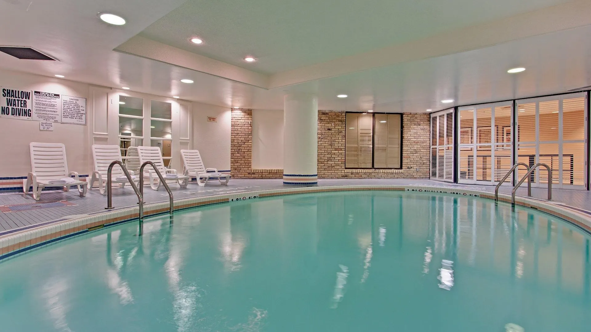 Crowne Plaza Toronto Airport By Ihg Hotel
