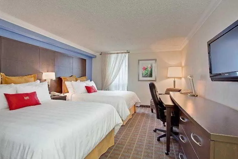 Crowne Plaza Toronto Airport By Ihg Hotel