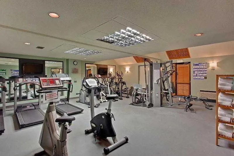 Crowne Plaza Toronto Airport By Ihg Hotel
