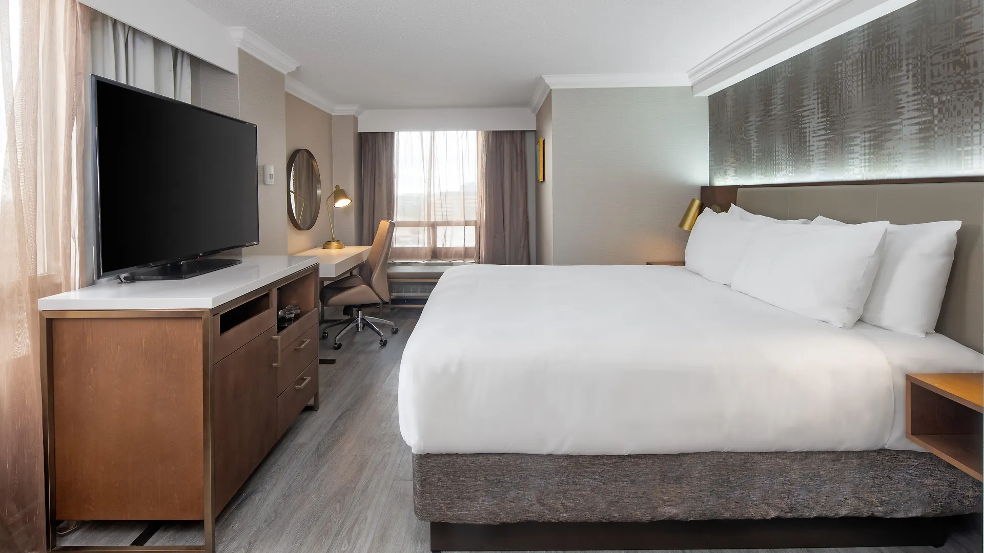 Crowne Plaza Toronto Airport By Ihg Hotel Canada