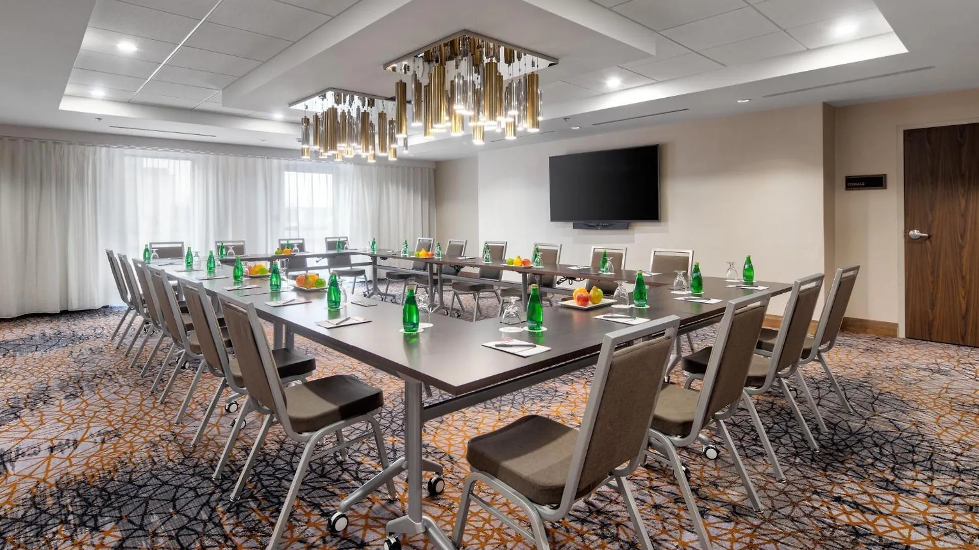 Crowne Plaza Toronto Airport By Ihg Hotel