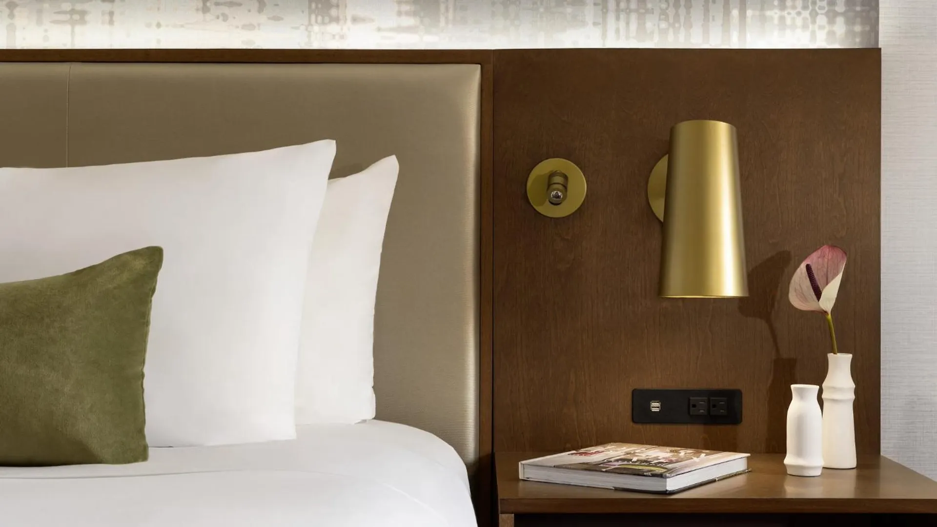 Crowne Plaza Toronto Airport By Ihg Hotel