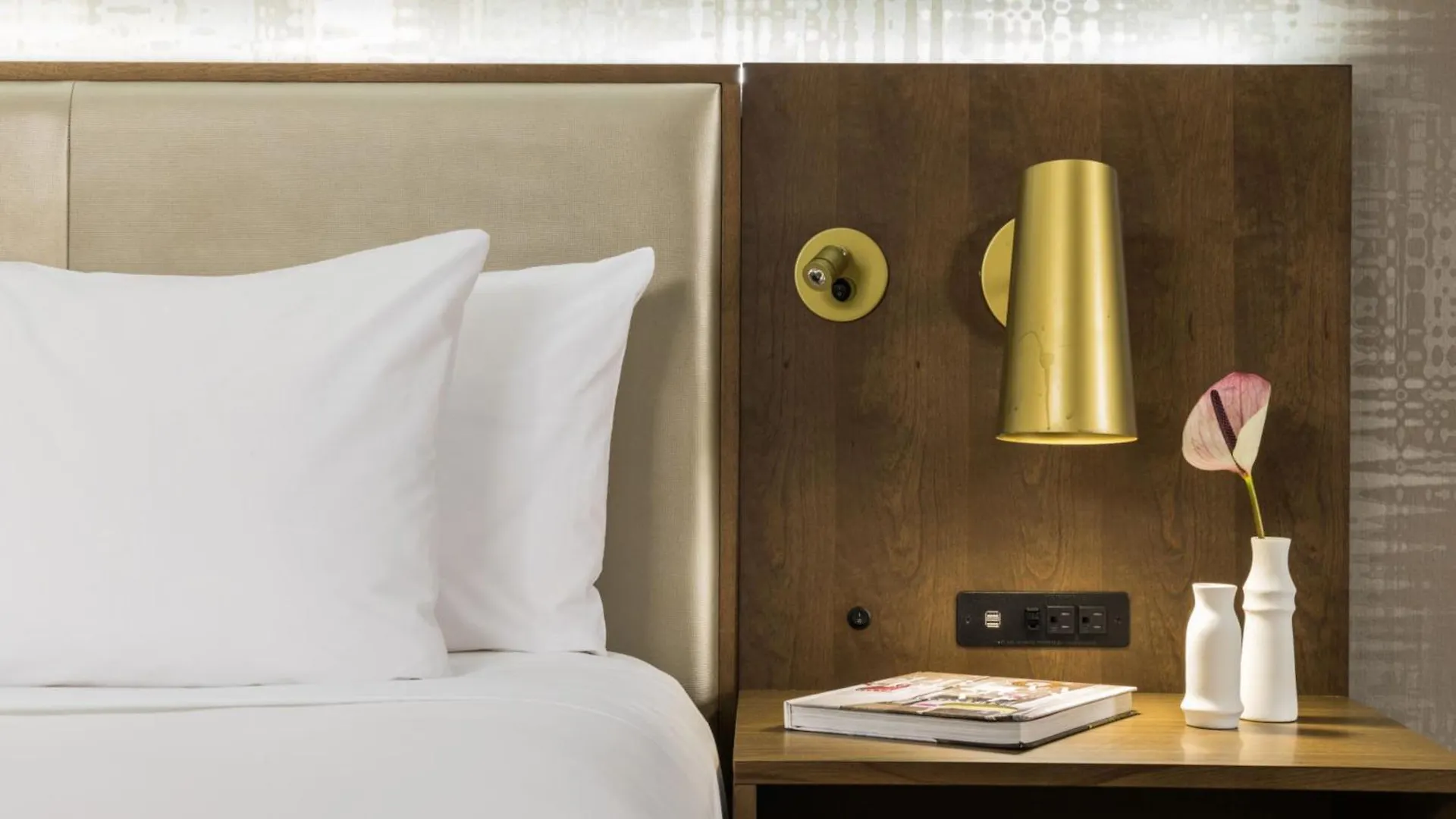 Crowne Plaza Toronto Airport By Ihg Hotel
