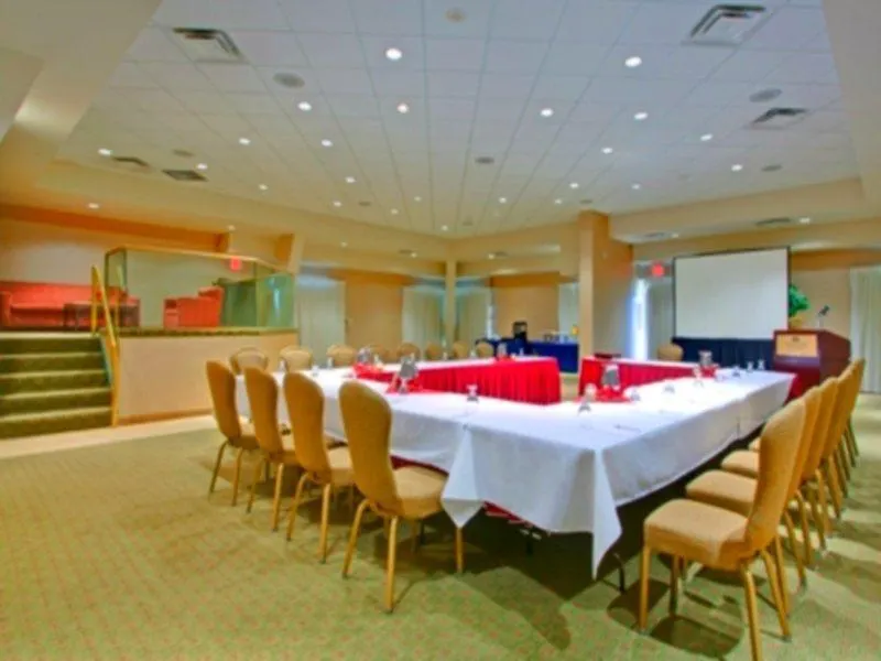 Crowne Plaza Toronto Airport By Ihg Hotel